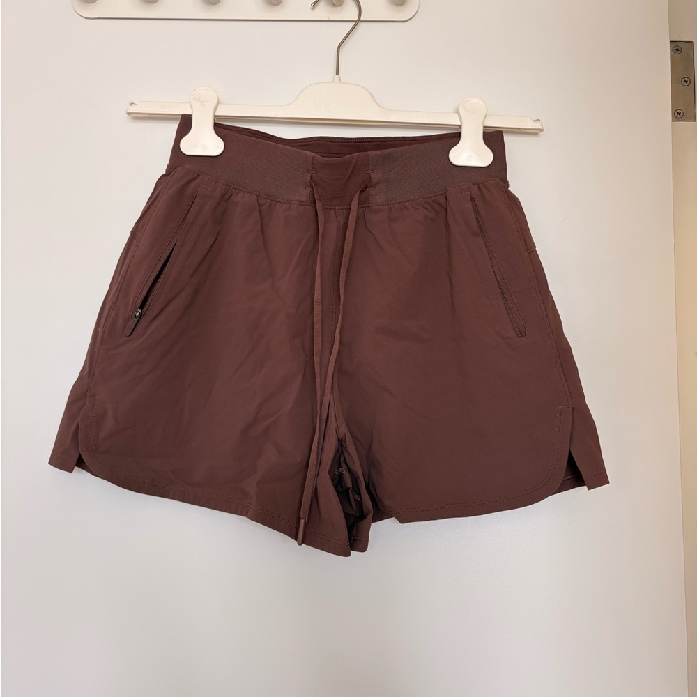 Lululemon License to Train High-Rise Short 4"